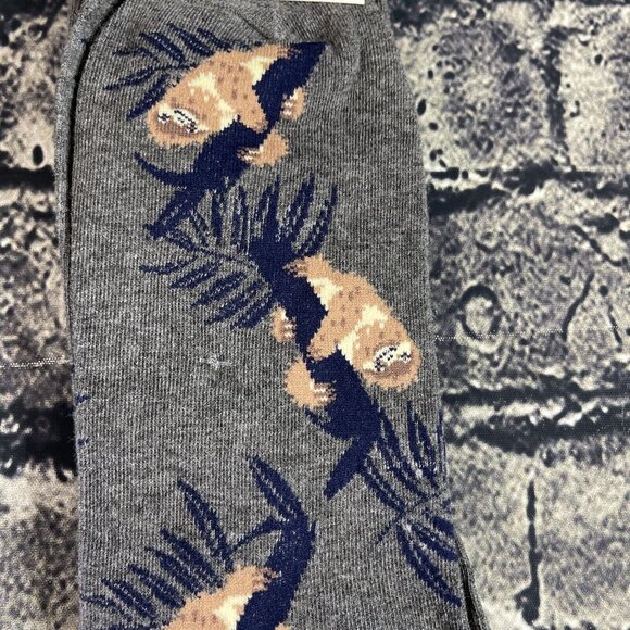 Fun Circle Men's Gray Sloth Sox size 10-13 Crew Socks 1 Pair Shoe sz 6-12 - Picture 7 of 7